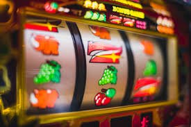 mahar77 Live Baccarat Table နှင့် Real Dealer ရုပ်ပုံ